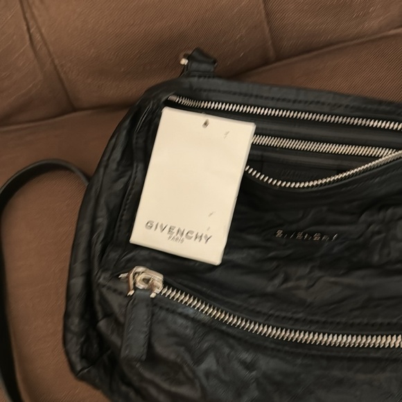 GIVENCHY
Black Wrinkled Sheepskin Leather Small Pandora Bag - Picture 8 of 12